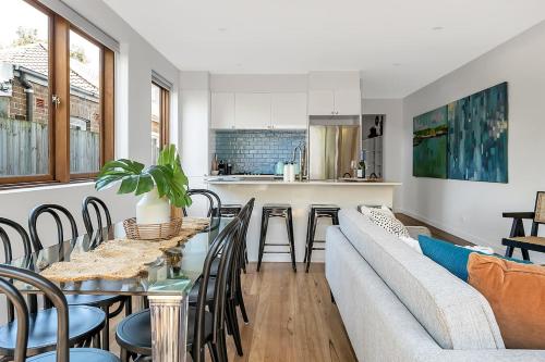 Artscape - Luxurious Bondi Beach Family Villa! - image 13