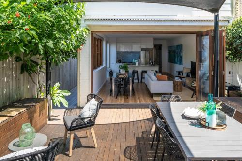 Artscape - Luxurious Bondi Beach Family Villa! - image 2