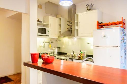 Comfy 2 Br 4 PAX Studio in Buenos Aires with Private Backyard, Буэнос-Айрес