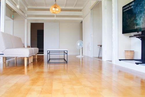 오키나와 본섬 Beach Front Nago Okinawa ビーチフロント名護沖縄 (Beach Front Nago Okinawa ビーチフロント名護沖縄) 3성급 싱글룸 스위트룸