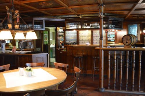 Alte Post - Hotel Am Rhein-Ufer Laufenburg - 레스토랑