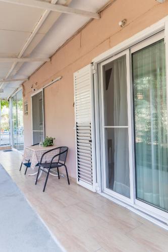 Apartment's Theodoros 2 in Kamena Vourla