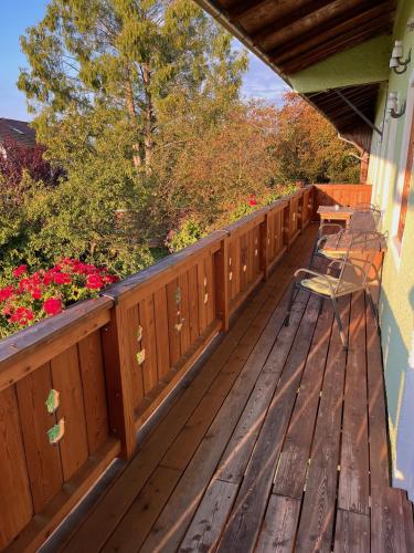 Apartment with Mountain View