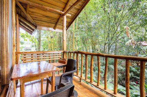 Hanging Rustic Cabin with Balcony and terrace #4, Фортуна (фото 4)