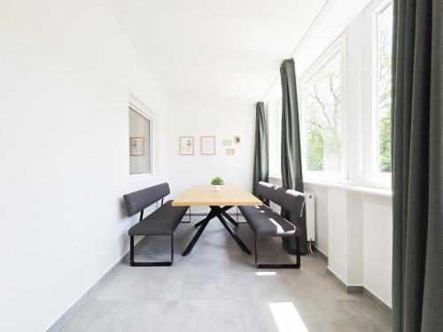 Tolstov Apartments - 3 Room Apartments - Kitchen - Dining Room - 25 min to Messe DUS, Düsseldorf (Foto 5)