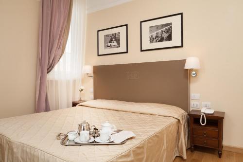 Hotel Executive - image 5