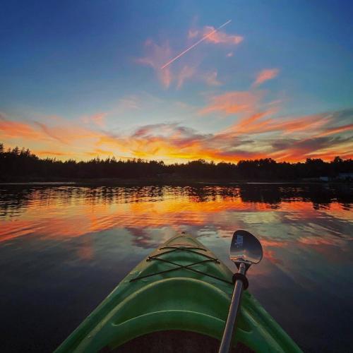 Peaceful Lily Pad Cottage In Hubbards in Blandford (NS)