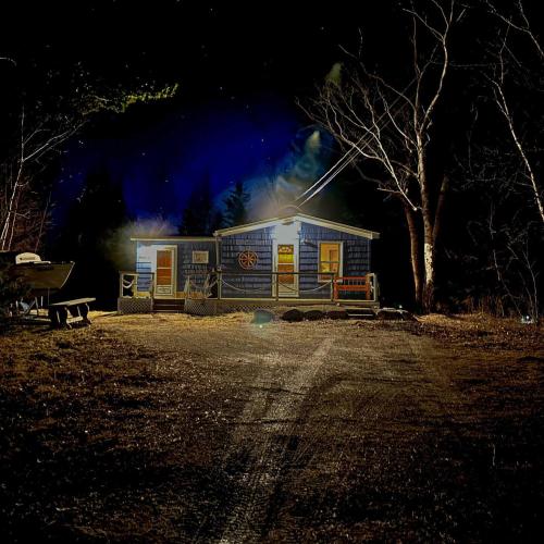 Peaceful Lily Pad Cottage In Hubbards in Blandford (NS)