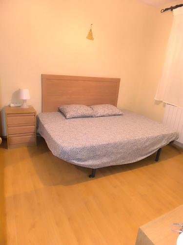 Amplia habitación en buena ubicación, Madrid
