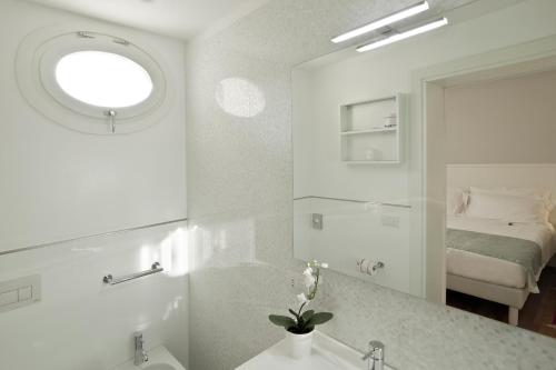 Comfort Double or Twin Room image 1