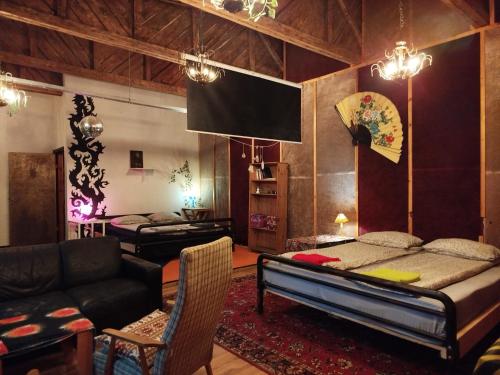 Gypsy Camp Apartments & Glamping in Лієпая