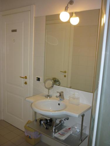 IL CASTELLO HOSTEL BOUTIQUE - image 12