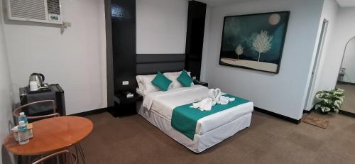 room detail thumbnail 0