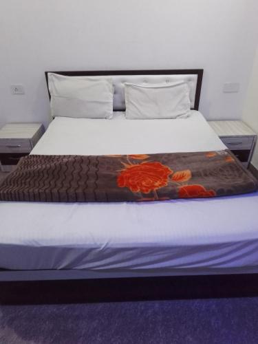 hotel pink city - image 2