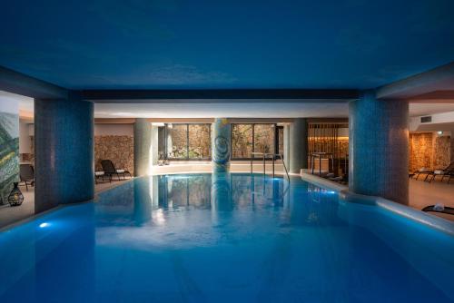 Swimming pool, The Nicolaus Hotel in Santa Fara