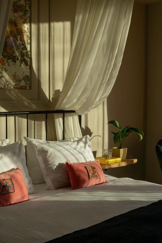 Galavani By Vintage Hotel Collections