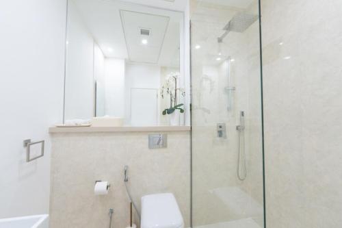 Stylish Studio in Al Barza hosted by Voyage, Abu Dhabi (foto 10)