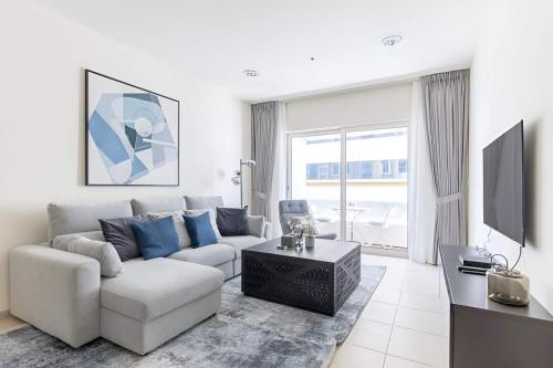 High Floor Elegance,Prime Location-Close to tram near Bounty Beets