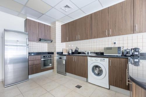High Floor Elegance,Prime Location-Close to tram near Bounty Beets