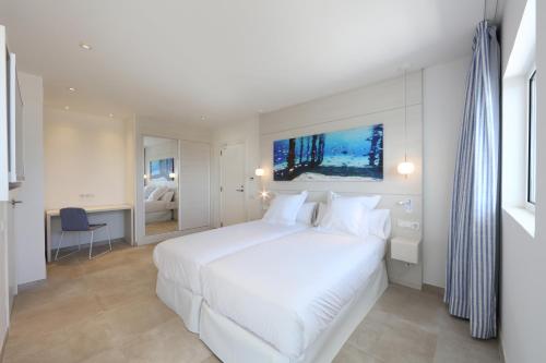 Iberostar Selection Santa Eulalia Ibiza - image 14
