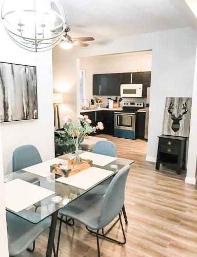 2bdrm Gaslamp Conv Cntr - W Parking & 4 Beds #1 in San Diego, USA