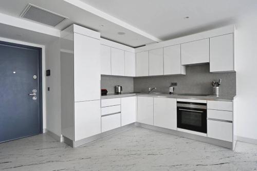Beautiful Modern 1bd Condo Views W Poolgym! #223, Istanbul (fotografie 6)