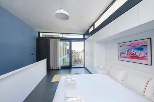 Bright Modern Design New Duplex Loft Patio! #145, Istanbul (photo 10)