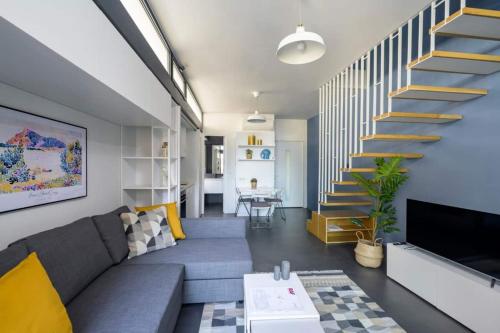 Bright Modern Design New Duplex Loft Patio! #145, Istanbul (photo 3)