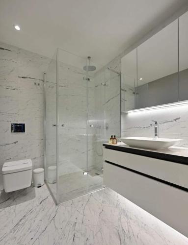 Bright Lovely Modern 2BD25 Condo PoolGym! #220, Стамбул (фото 8)