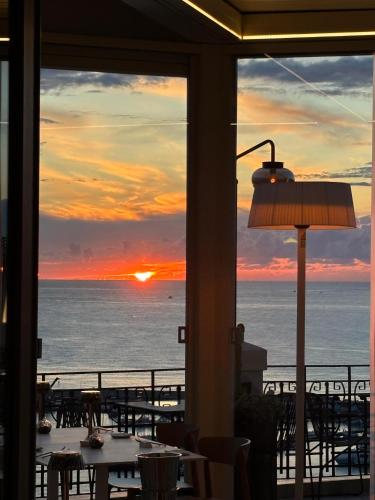 餐廳, Domus Maris Relais Boutique Hotel in 夏卡