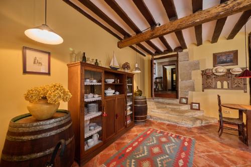 Koplietošanas atpūtas telpa ar TV, Wine Escape by Fidalsa Baigorrietxea in Villabuena de Alava