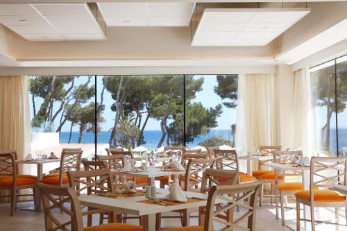 Iberostar Selection Santa Eulalia Ibiza - image 4