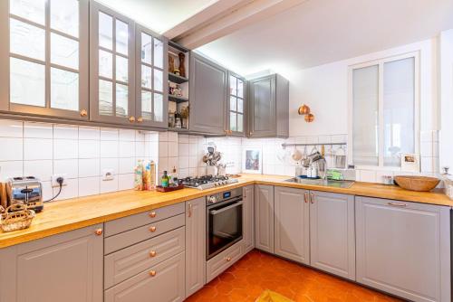 GuestReady - Family Retreat in Bastille, Paříž (fotografie 2)