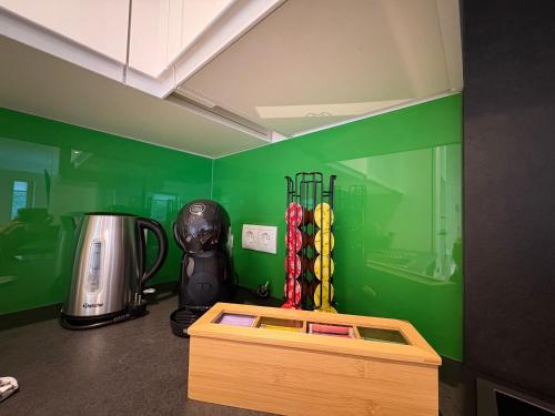 Modernes Serviced Apartment - FeWo Land Idyll in บาด เดือร์นแบร์ก