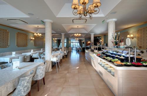 مطعم, Hotel Miramar Sozopol in سوزوبول