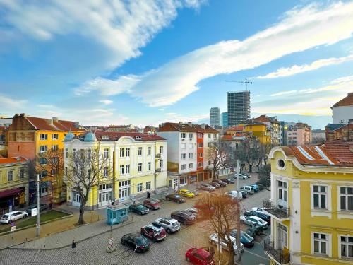 Spacious 3BR in the Center - Kitchen Smart TV's, Sofia (Foto 8)