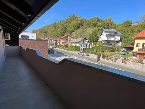 Guest House Lidia with Terrace & Free Parking in Maksimir