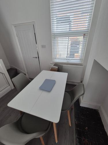 Work & Explore a Home near City in Toxteth