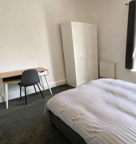 Huge Modern Room to Stay in Salford Samson Plab, Manchester (photo 6)