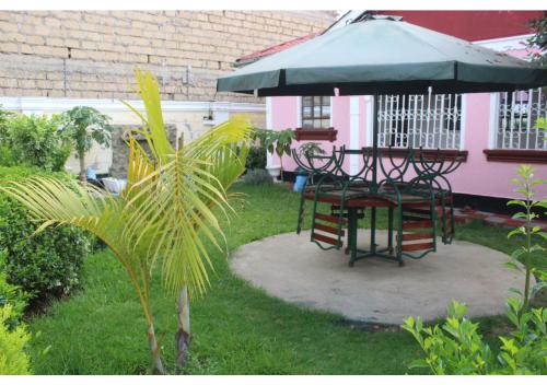 The Petal Pouch, Naivasha in Naivasha