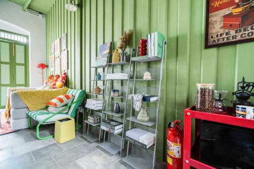 Baan Lek Tee No.6 | Chinatown near  Yaowarat & MRT - image 8
