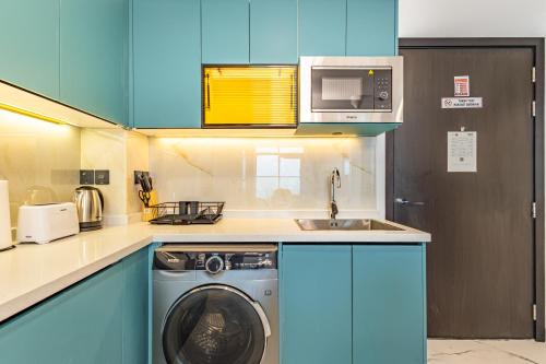 Superhost- 1BR Near Miracle Garden, Pool and Gym, Balcony Arjan, Dubái (foto 7)