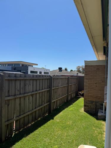 Kert, Ideal Melbourne Seaside Home in Dél-kelet