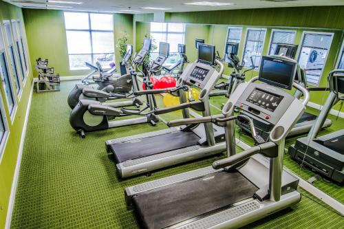 Fairfield by Marriott Inn & Suites Washington, DC/New York Avenue - 피트니스 센터