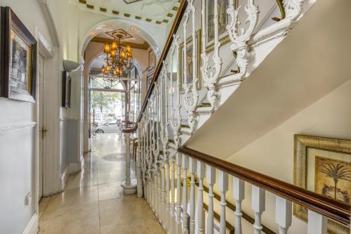 Opulence Boutique Hotel – London