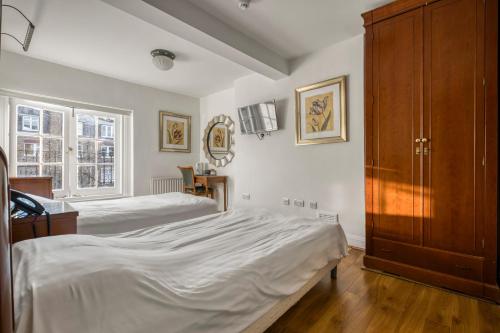 Opulence Boutique Hotel