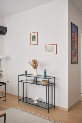 Cozy Oasis in Moda Steps to Seafront, Istanbul (photo 6)