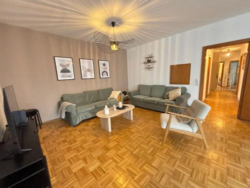 150qm-6 Rooms-Free Privat Parking-2 Bathrooms-Wifi-Yihapartment, Hannover (fotografie 3)