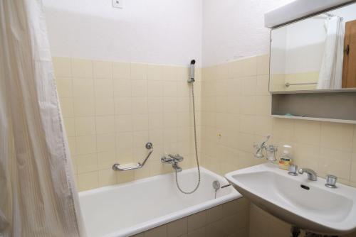 Chesa San Gian first floor - Celerina - image 3
