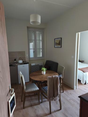 Iekārtas, Les Chambres de Nelly in Cravant Les Coteaux
